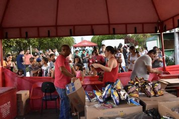Foto - Festa de natal em Domélia