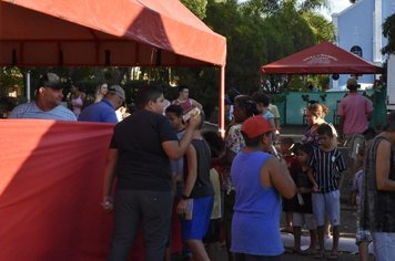 Foto - Festa de natal em Domélia