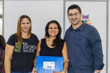 Foto - Prefeitura de Agudos começa a entregar kits de material escolar