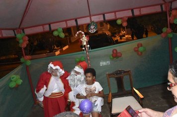Foto - Festa de natal em Domélia