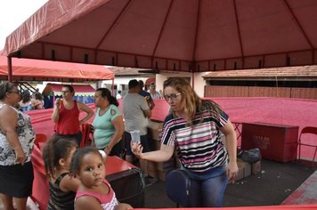 Foto - Festa de natal em Domélia