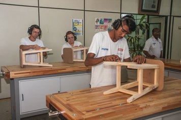 Foto - Curso da Escola Municipal de Marcenaria