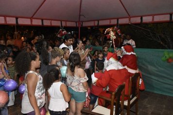 Foto - Festa de natal em Domélia