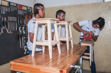 Foto - Curso da Escola Municipal de Marcenaria