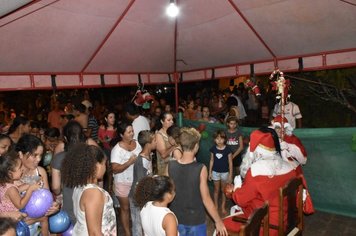 Foto - Festa de natal em Domélia