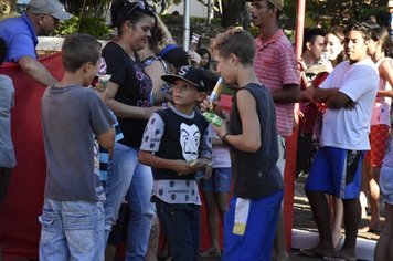 Foto - Festa de natal em Domélia