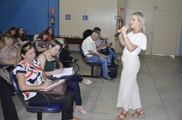 Agudos sedia apresentação de projeto que faz cadastro on line de vagas em creche