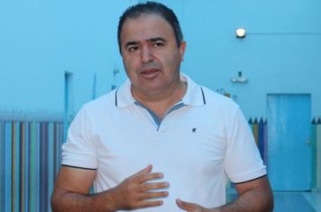 Prefeito Altair anuncia corte de 50% de seu salário e redução em salário de cargos de confiança