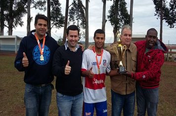 Atlético Cohab A vence Campeonato Juvenil 2015