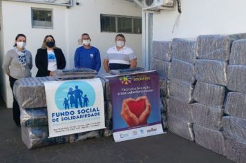 Fundo Social de Solidariedade de Agudos recebe doação de 364 cobertores