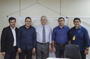 Prefeito Altair solicita maquinário junto a Codasp para obras de recuperação de estradas