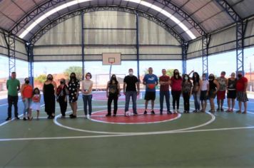 Construída na gestão do prefeito Altair, quadra da escola Fausto de Marco é inaugurada