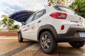 PROCON DE AGUDOS RECEBE VEÍCULO ZERO KM E COMPUTADORES PARA MELHORAR ATENDIMENTO À POPULAÇÃO