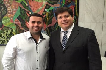 Everton vai a São Paulo e Brasília e consegue  R$ 350 mil para Agudos