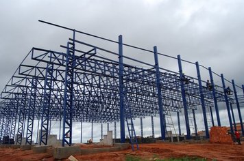 Novo ginásio de esportes entra na fase final de obras