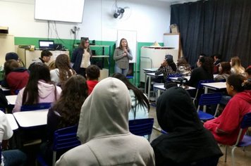 CAPS de Agudos faz palestras obre prevenção e combate ao uso de drogas