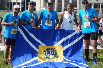 Atletas de Agudos participam da Meia Maratona Internacional de São Paulo