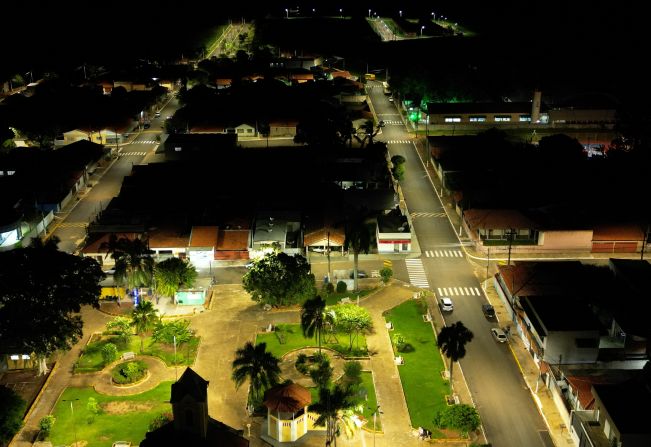 Iluminação do distrito de Domélia já está 100% em LED