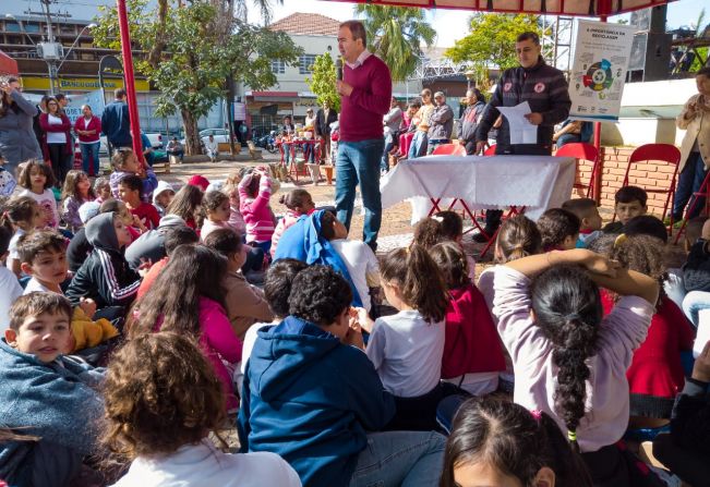 Agudos abre programação do Mês do Meio Ambiente com orientações para a população e entrega de carrinhos de coleta seletiva