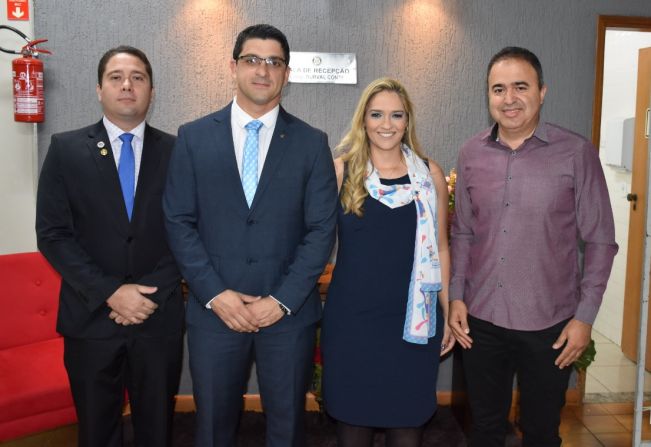 Prefeito Altair acompanha posse da nova diretoria do Rotary Club