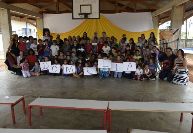 Projeto Conhecendo Escritores vai a Domélia promover gosto pela leitura