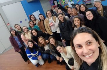 Professores e funcionários da Educação participaram de Oficina de Artes Cênicas