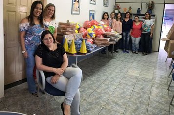 Prefeitura de Agudos entrega novos materiais esportivos para escolas municipais