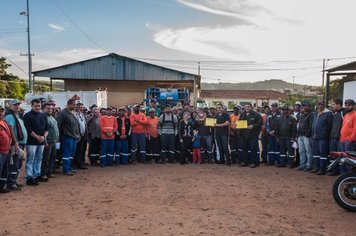 Prefeitura de Agudos recebe Troféu da TV Band e Instituto Veritá por Limpeza Pública