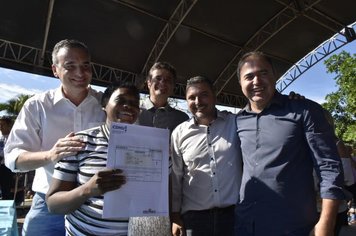  Durante sorteio, secretário estadual de Habitação antecipa o anúncio de mais 103 casas para Agudos