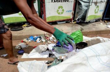 Prefeitura faz limpeza do Ecoponto