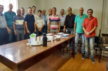 Prefeito Altair se reúne com diretoria do Hospital para firmar parcerias de atendimentos e serviços de saúde