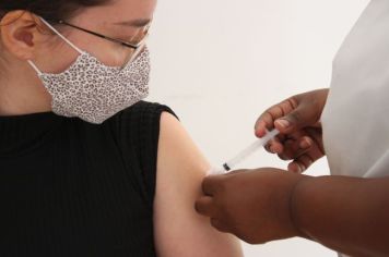 4ª dose contra a Covid-19 liberada para pessoas com 18 anos ou mais