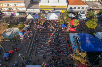 AGUDOS CELEBRA 127 ANOS COM FESTA NA PRAÇA TIRADENTES E EM DOMÉLIA