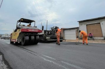 Prefeitura de Agudos inicia recapeamento da avenida Hilário Ramos