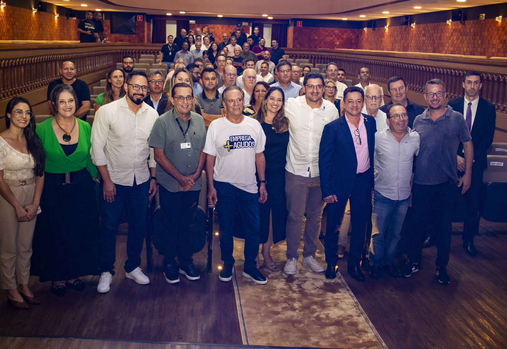 AGUDOS RECEBE VISITA DO SECRETÁRIO DE DESENVOLVIMENTO ECONÔMICO JORGE LIMA