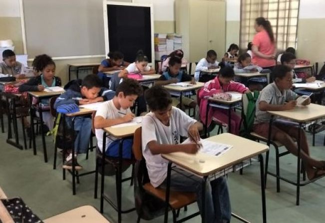Atividades escolares serão retomadas em Agudos no dia 13 por meio de web-aulas