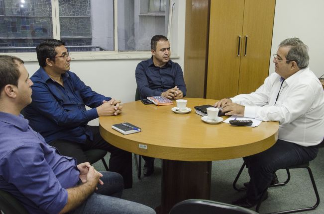 Prefeito Altair solicita maquinário junto a Codasp para obras de recuperação de estradas