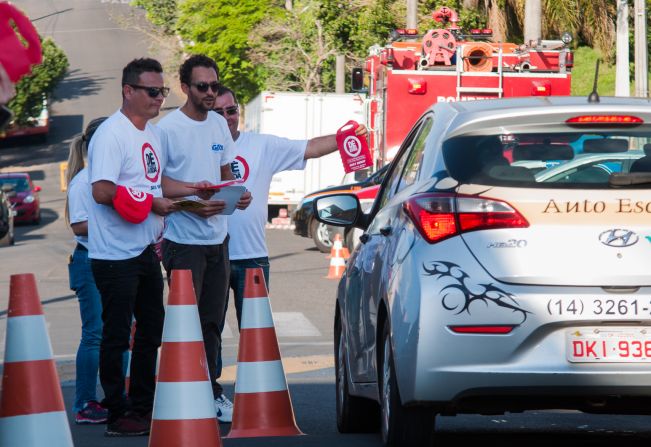 Prefeitura participa da realização de Blitz Educativa da Semana de Mobilização para Combate ao Uso de Drogas e Álcool nas Estradas